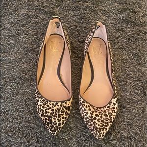 Vince Camuto Cheetah Print Pointed Flats Sz 6.5
